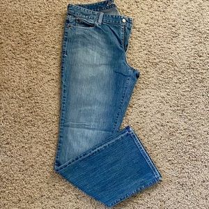 LIKE NEW Eddie Bauer Curvy Jeans